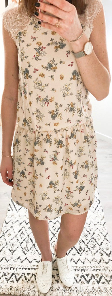 Robe Ana nude
