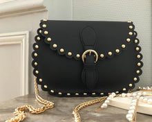 Sac bandoulière clouté noir