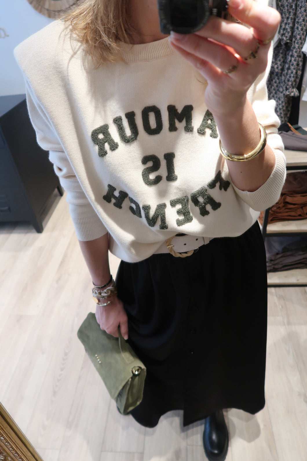 PULL AMOUR IS FRENCH KAKI