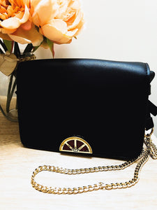 Sac bandoulière avec chaine dorée noir