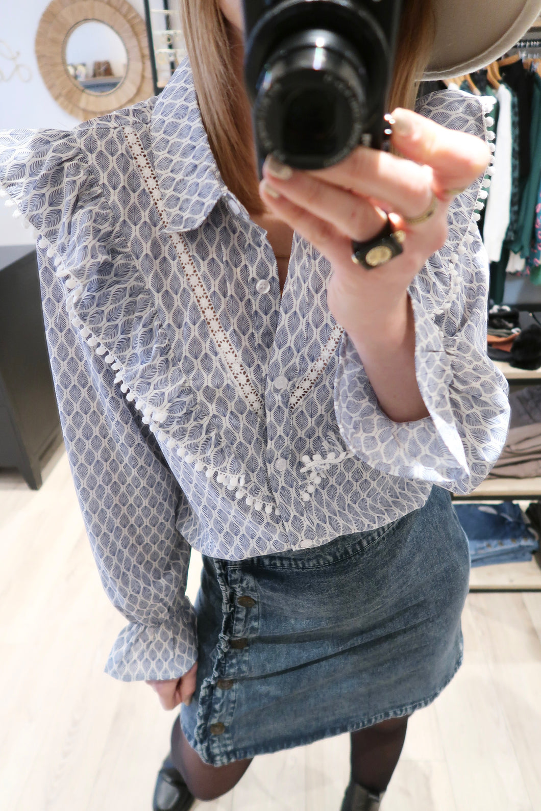 BLOUSE VOLANT BLEU
