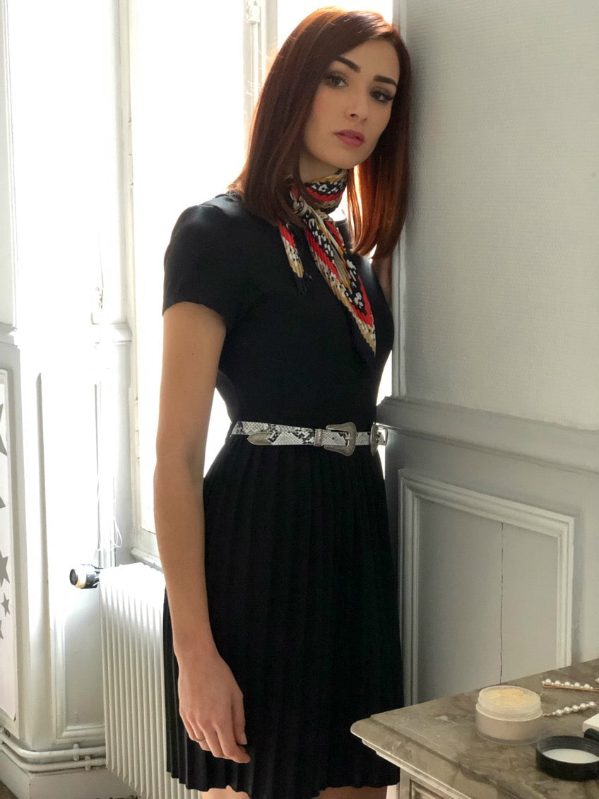 Robe Loren noire
