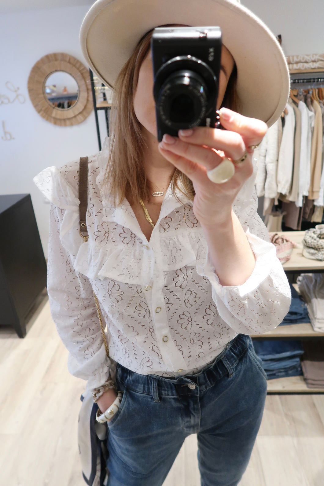 CHEMISE AJOUREE FLEURS
