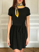 Robe Loren noire