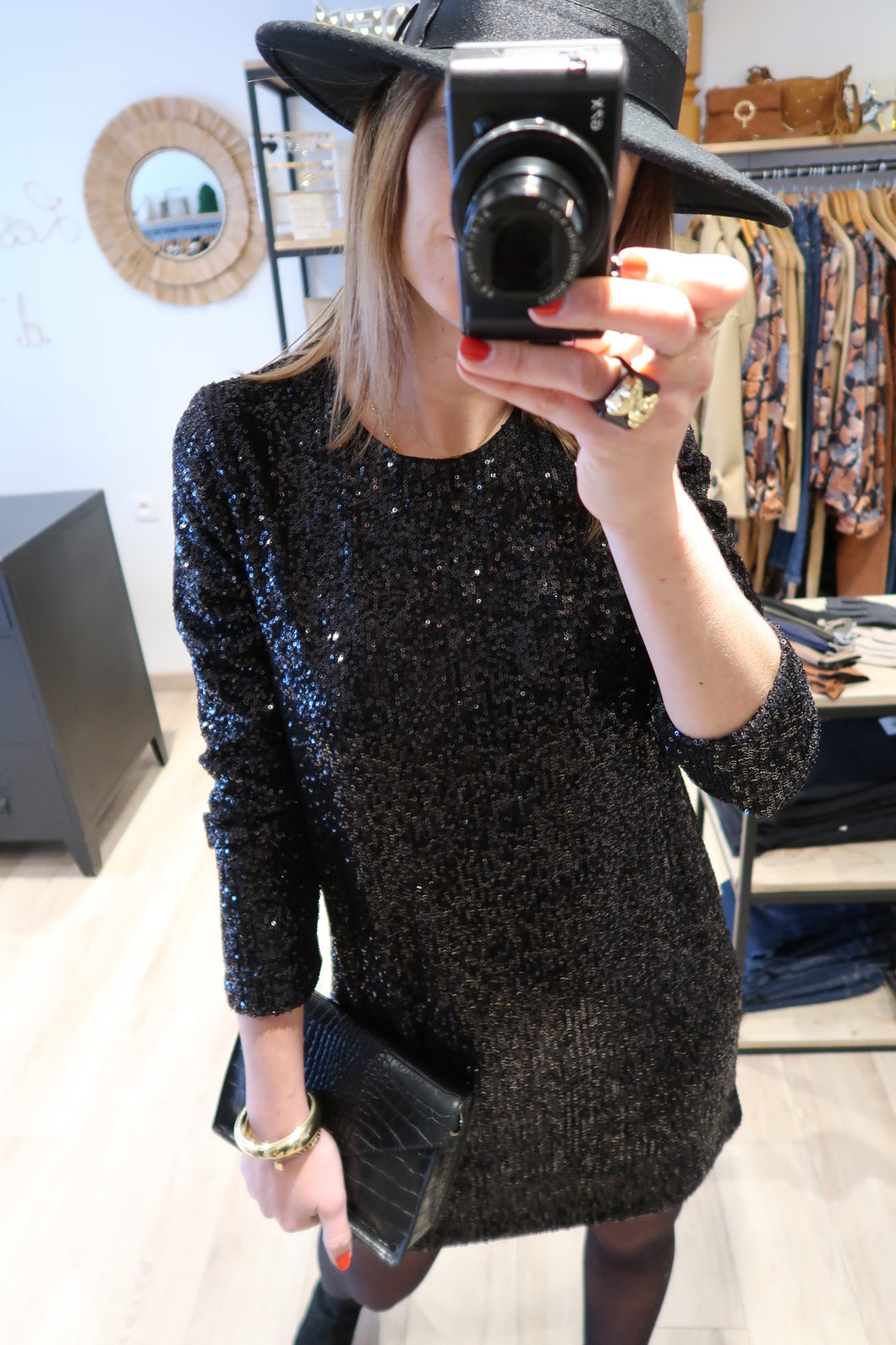 ROBE PAILLETE NOIR