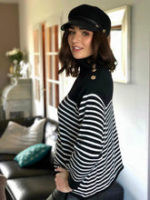 Pull Herine noir rayures blanche